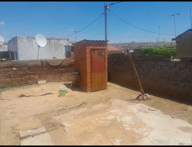 2 BEDROOM HOUSE FOR SALE IN THULANI